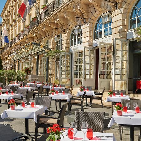 Intercontinental Bordeaux Le Grand Hotel By Ihg Dış mekan fotoğraf The restaurant's terrace