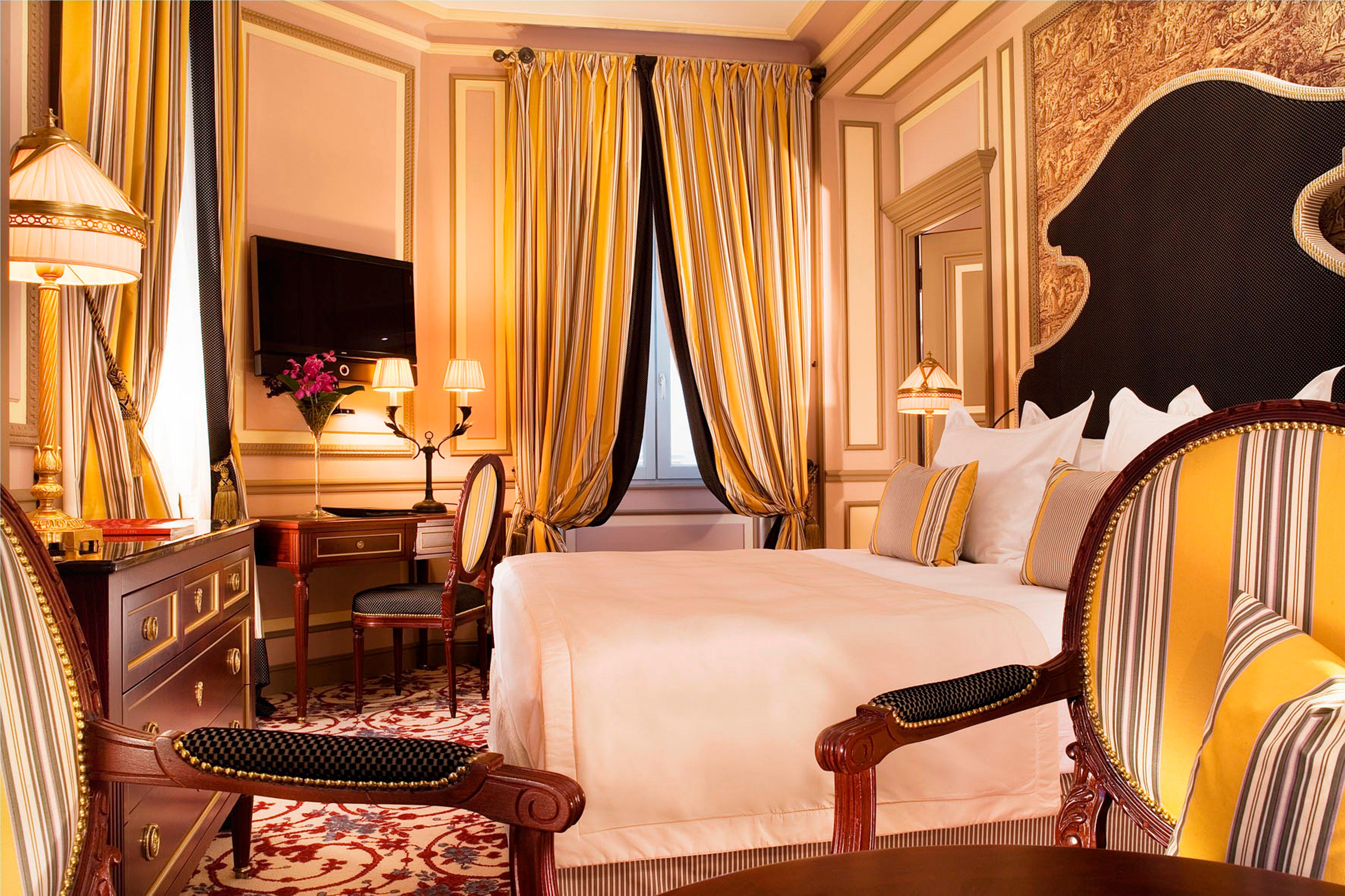 Intercontinental Bordeaux Le Grand Hotel By Ihg Dış mekan fotoğraf A room at the hotel