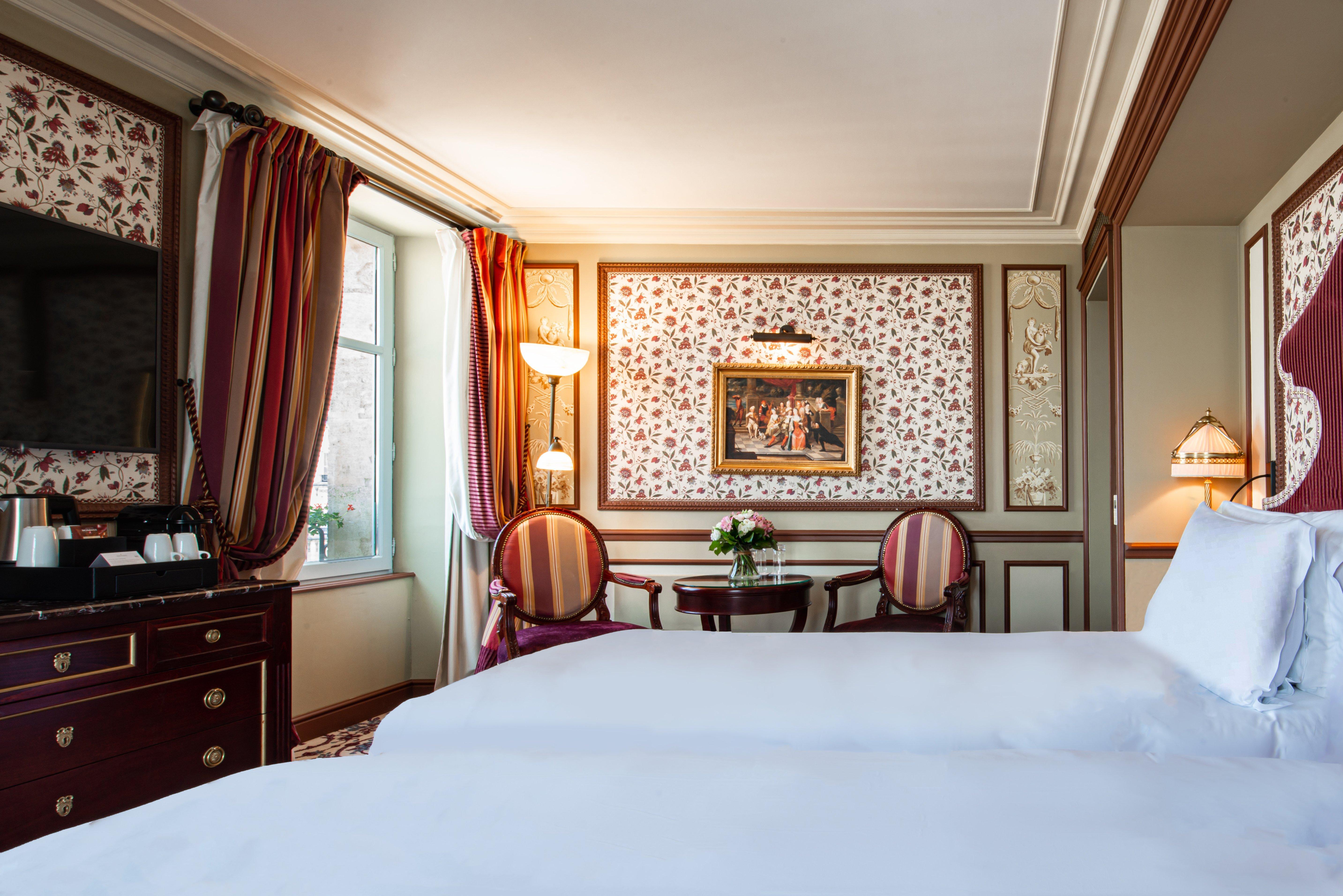 Intercontinental Bordeaux Le Grand Hotel By Ihg Dış mekan fotoğraf A room at the hotel