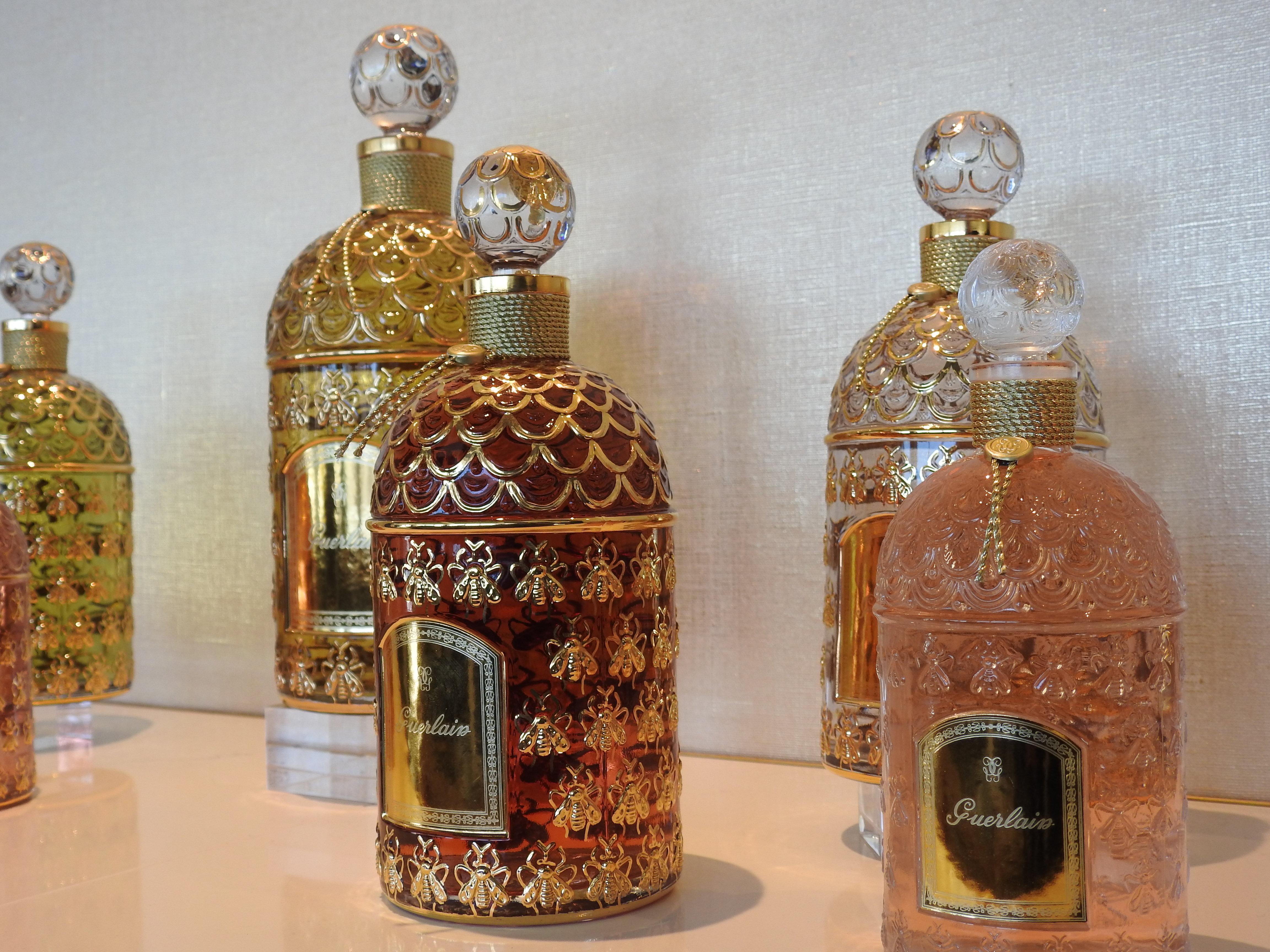 Intercontinental Bordeaux Le Grand Hotel By Ihg Dış mekan fotoğraf Guerlain perfumes